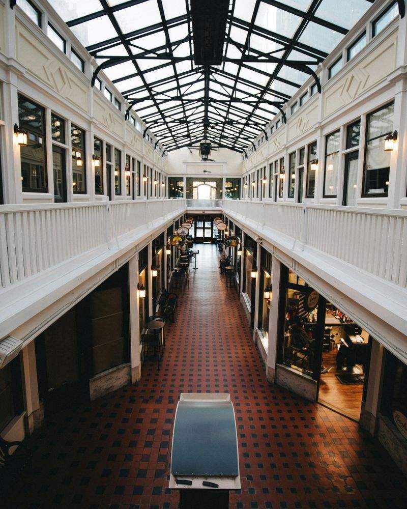 Boutique Italiana - Image 13